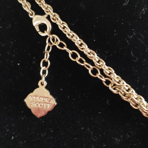 Necklace - Picture 2 of 4